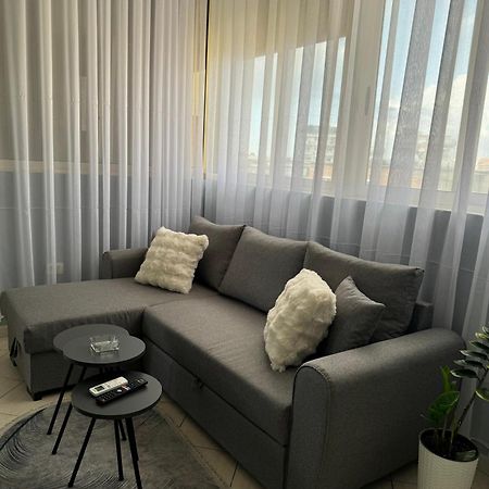 Mirela'S Apartment City Center Tirana Exteriér fotografie